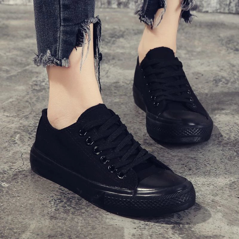 Unisex Low Top Canvas Sneakers - Black