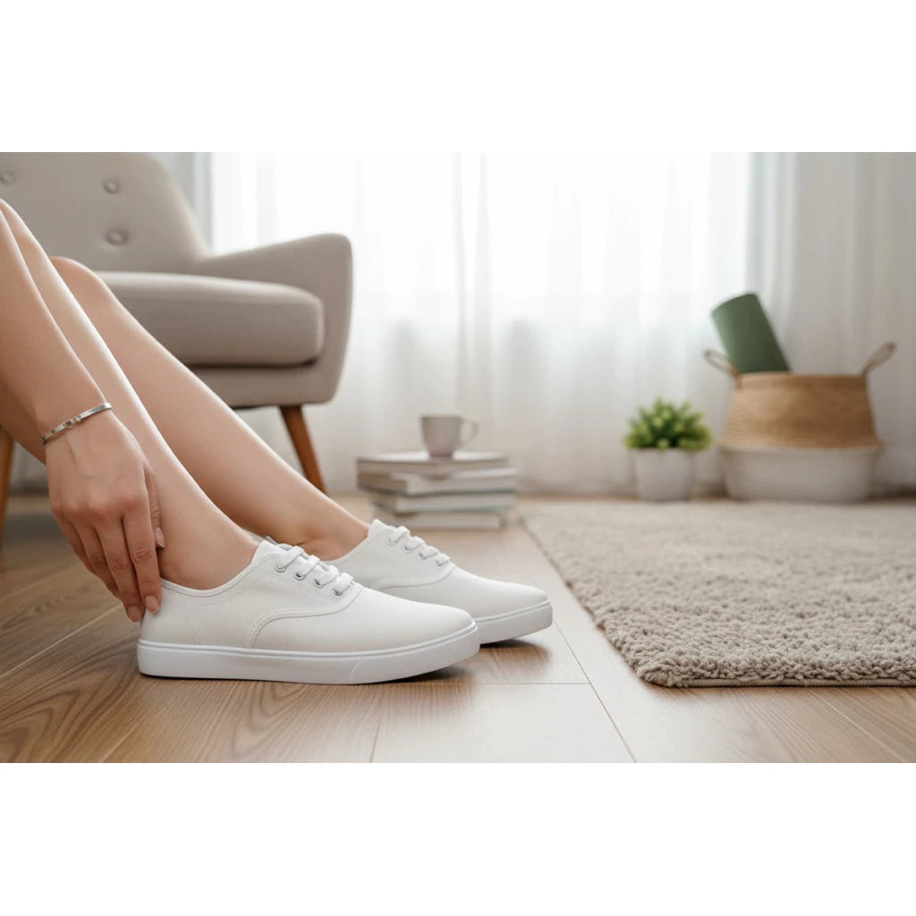 Fashion Canvas Lace Up Sneakers - White